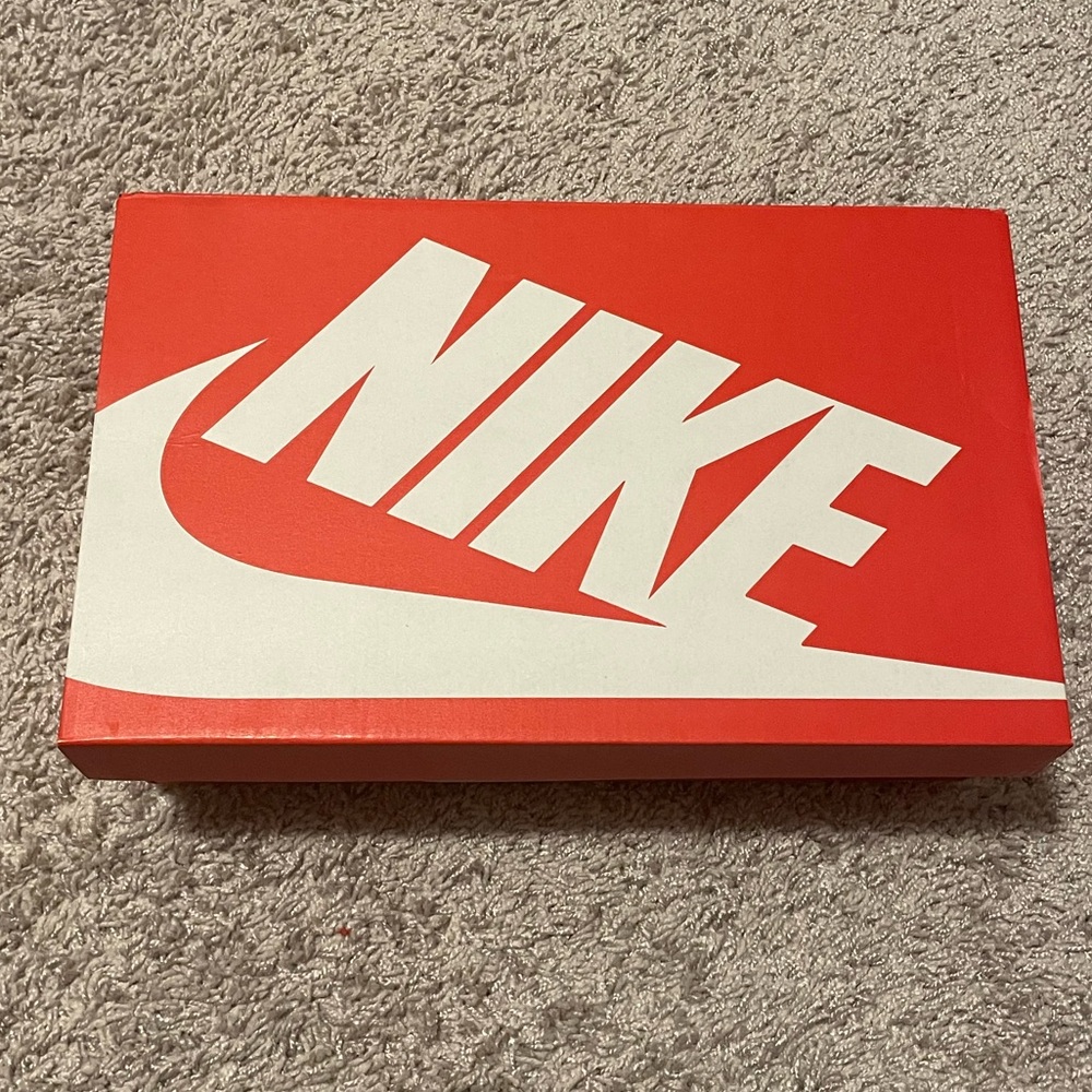 #311 Empty Box Only W Nike Dunk Low Lx Sneaker Bo… - image 1